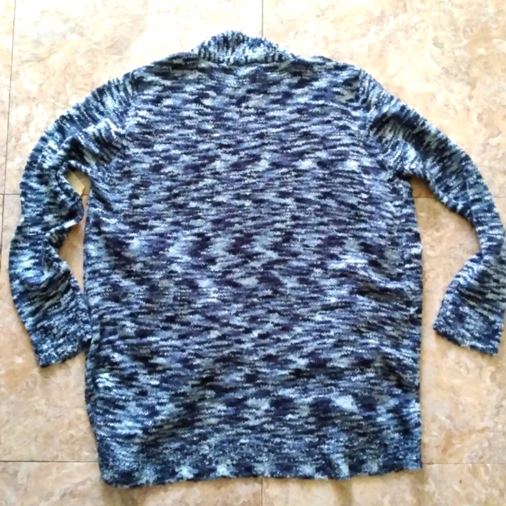 St. John's Bay Long Sleeve Open Front cardigan, size Medium - Picture 5 of 8